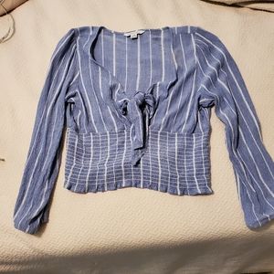 American Eagle Top (fits like a medium)
